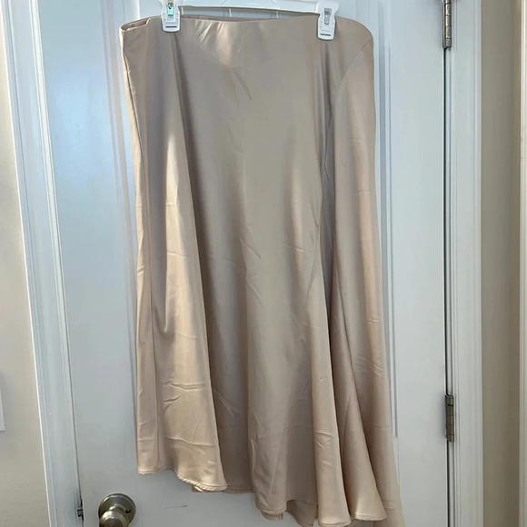 NWOT Express Asymmetrical Skirt size XL - Picture 1 of 1
